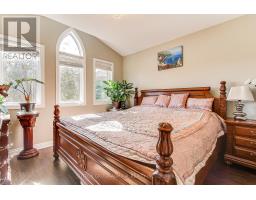 322 Harry Beer Court, Newmarket, ON L3Y8M2 Photo 28