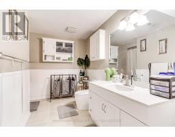 322 Harry Beer Court, Newmarket, ON L3Y8M2 Photo 38