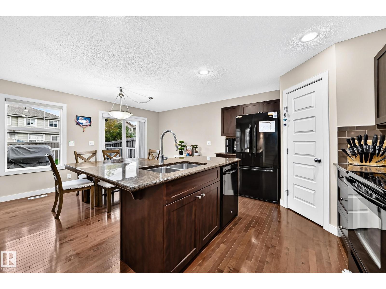 1673 CUNNINGHAM WY SW - 39