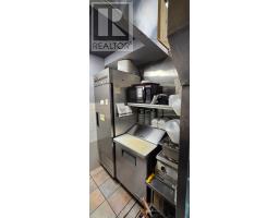30 Isabella Street, Toronto, ON M4Y1N1 Photo 8