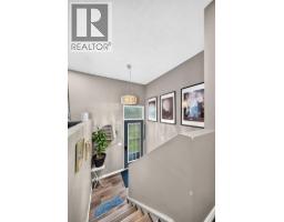 553 Macewan Drive NW - photo 5