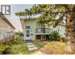 553 Macewan Drive NW - photo 2