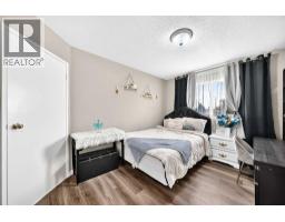 553 Macewan Drive NW - photo 18