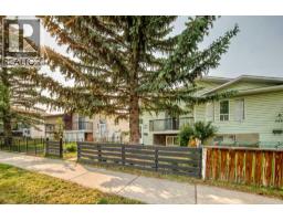 553 Macewan Drive NW - photo 38