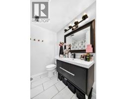 553 Macewan Drive NW - photo 28