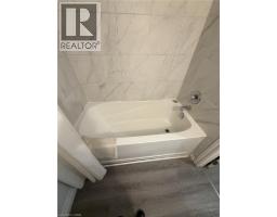 840 Guelph Street Unit# B, Kitchener, ON N2H5Z4 Photo 6