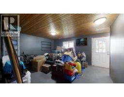 4871 Stewart Road, 108 Mile Ranch, BC V0K2Z0 Photo 18