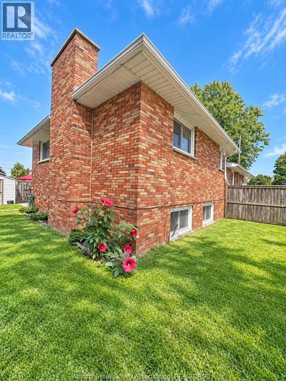 569 Lesperance Road — photo 8