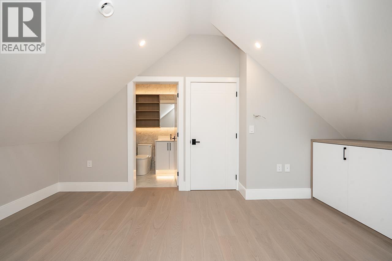 2 4579 W 11TH AVE AVENUE, Vancouver - Image 1