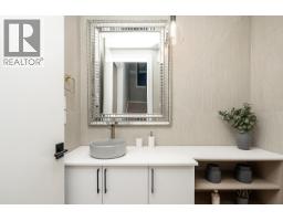 2 4579 W 11th Ave Avenue, Vancouver, BC V6R2M5 Photo 12