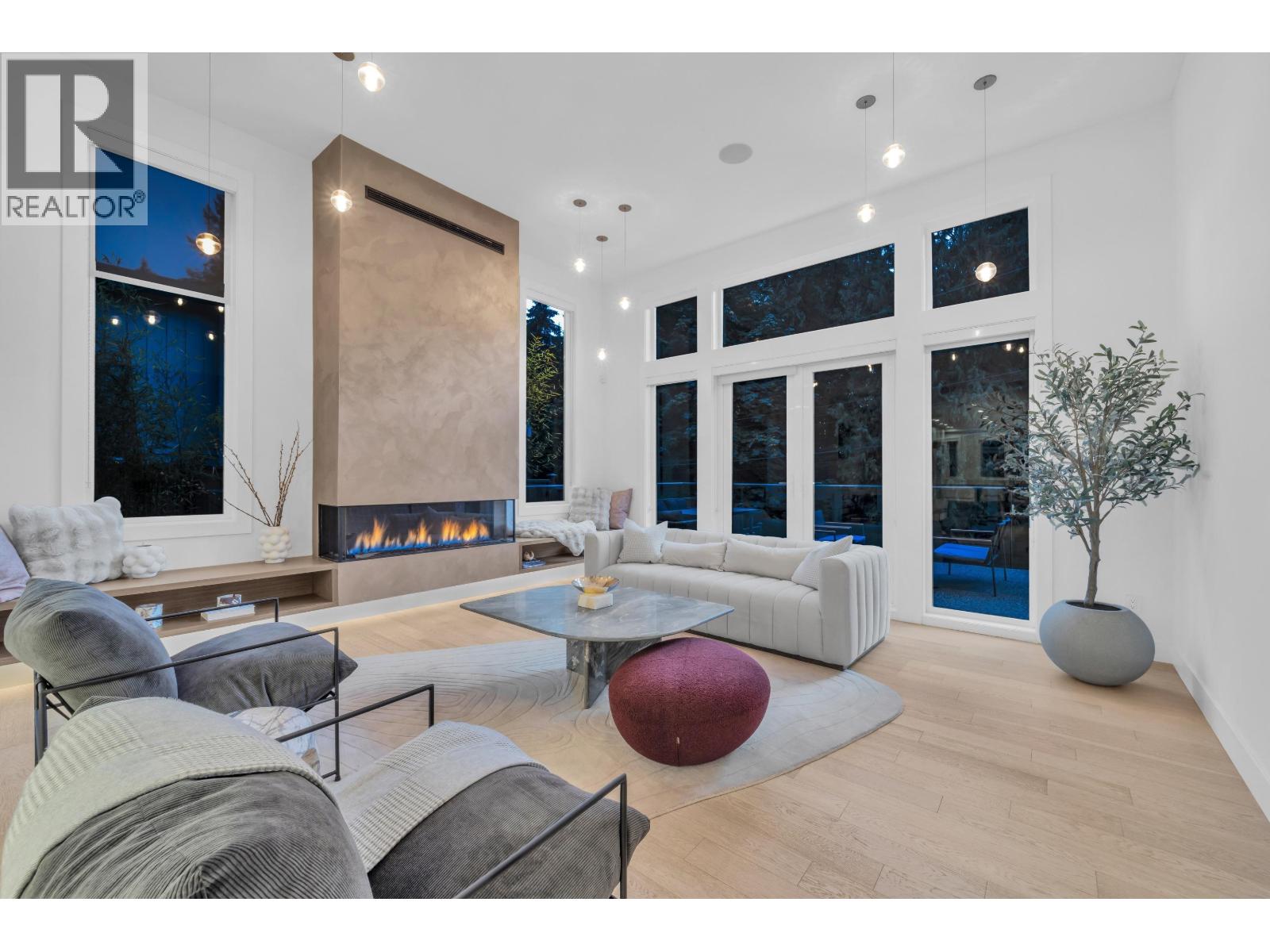 4324 GLENCANYON DRIVE, North Vancouver