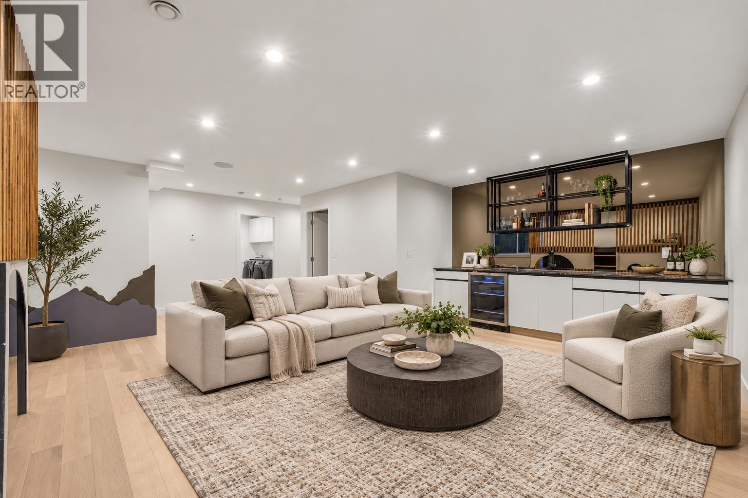 4324 GLENCANYON DRIVE, North Vancouver