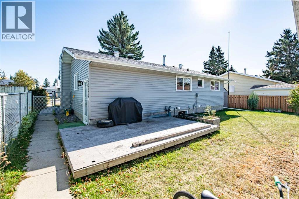Listing photo – 3419 50 Avenue, Innisfail