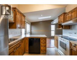 Bedroom - 370 Stratton Way Se, Medicine Hat, AB T1B4M9 Photo 13