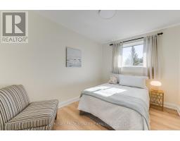 Kitchen - 8 Bellbury Crescent, Toronto, ON M2J2J7 Photo 10