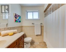 8 Bellbury Crescent, Toronto, ON M2J2J7 Photo 14