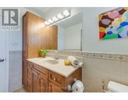 8 Bellbury Crescent, Toronto, ON M2J2J7 Photo 15
