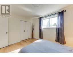 Bedroom 3 - 8 Bellbury Crescent, Toronto, ON M2J2J7 Photo 9