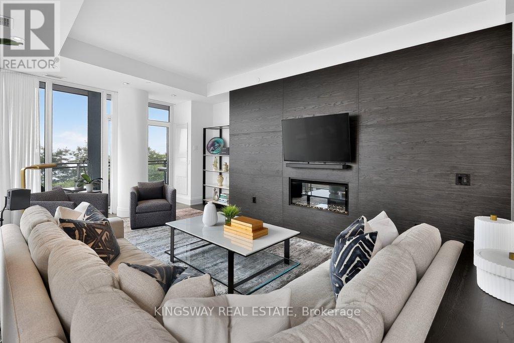 #301 55 PORT STREET E - 7