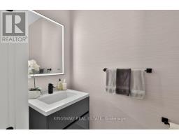 301 - 55 Port Street E, Mississauga, ON L5G4P3 Photo 16