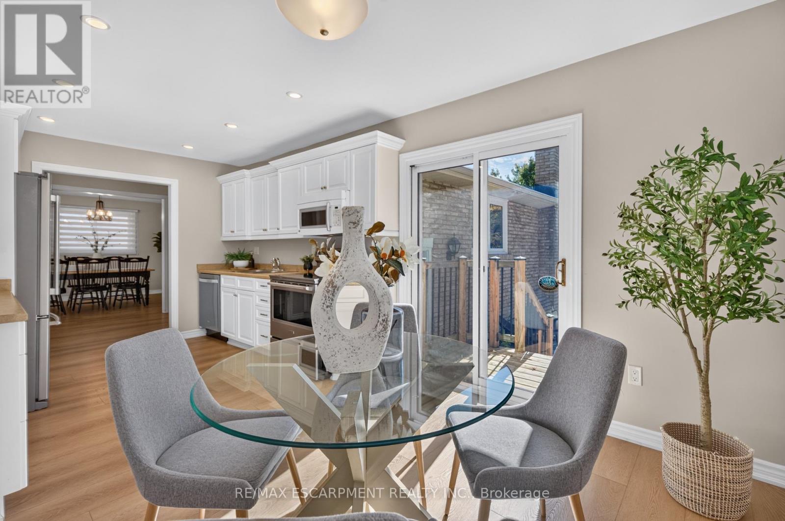 7 Fern Avenue, Hamilton, ON photo 18