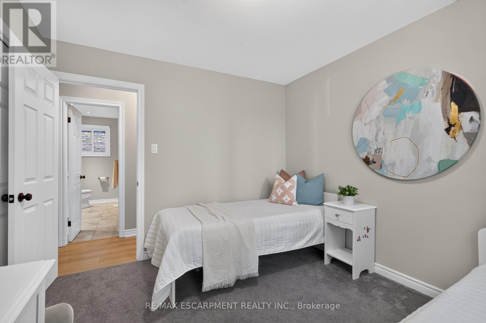 7 Fern Avenue, Hamilton, ON photo 26