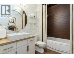 125 Woolner Trail, Kitchener, ON N2A4N3 Photo 20