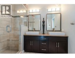 125 Woolner Trail, Kitchener, ON N2A4N3 Photo 25