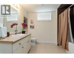 125 Woolner Trail, Kitchener, ON N2A4N3 Photo 32