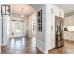 4pc Bathroom - 125 Woolner Trail, Kitchener, ON N2A4N3 Photo 8