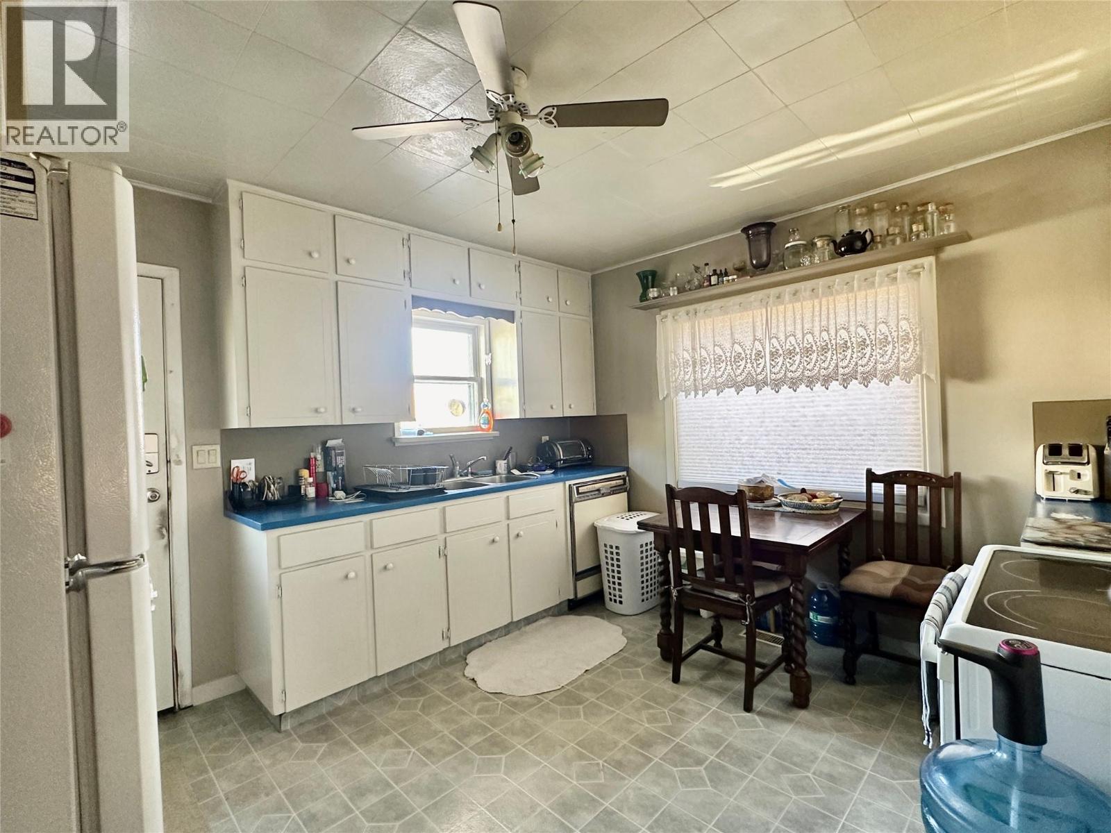 5952 Okanagan Street, Oliver