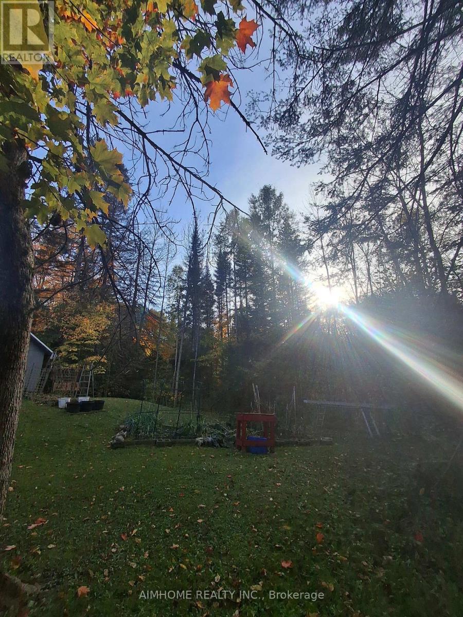 18 AHMIC LAKE ROAD - Image 15