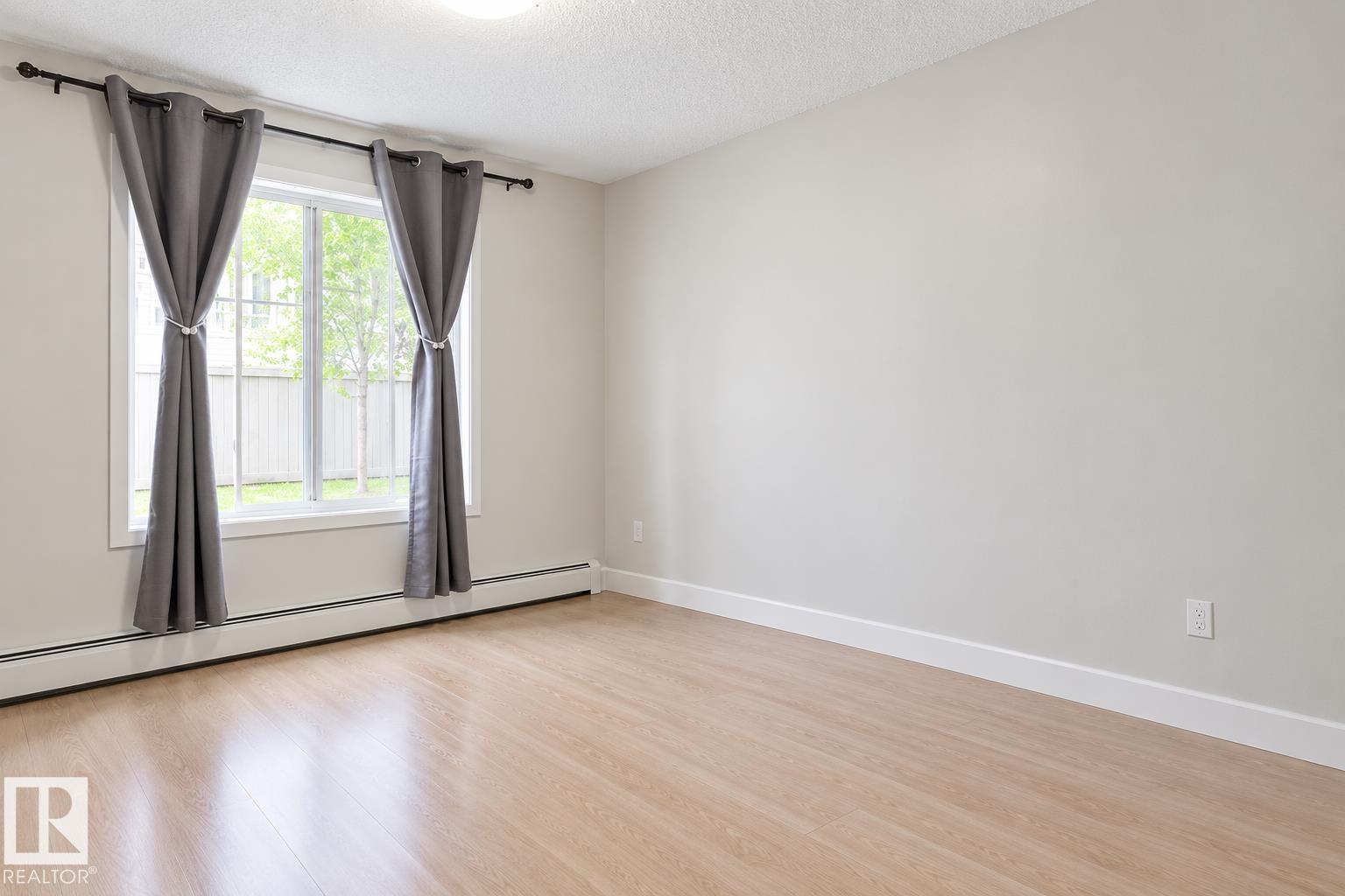 #127 5515 7 AV SW - Image 10