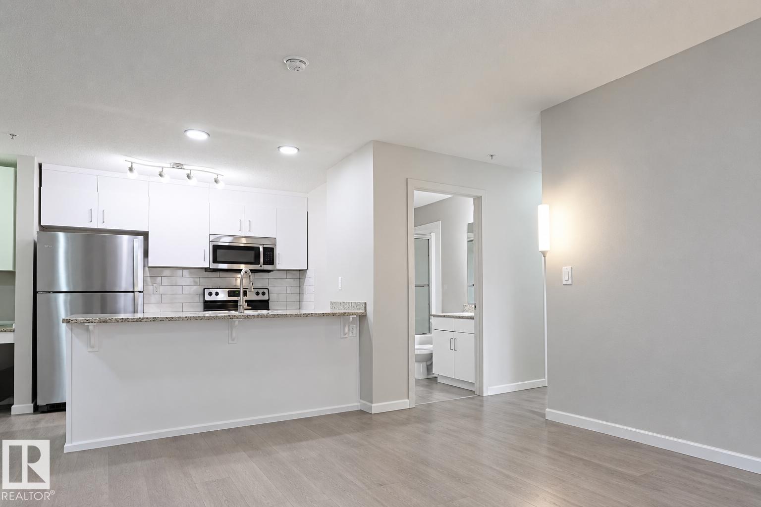 #127 5515 7 AV SW - 3