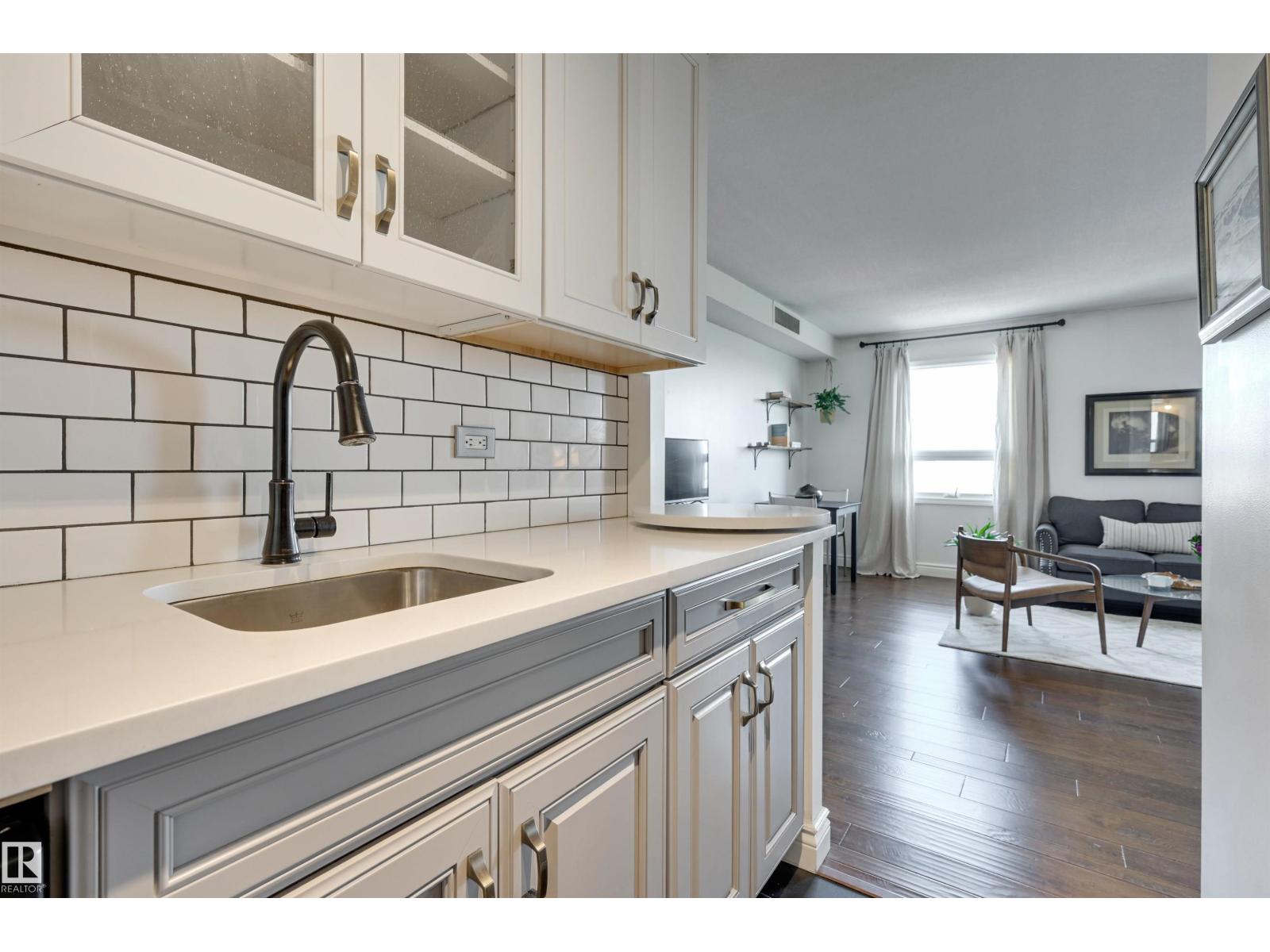 #1505 10140 120 ST NW - Image 17