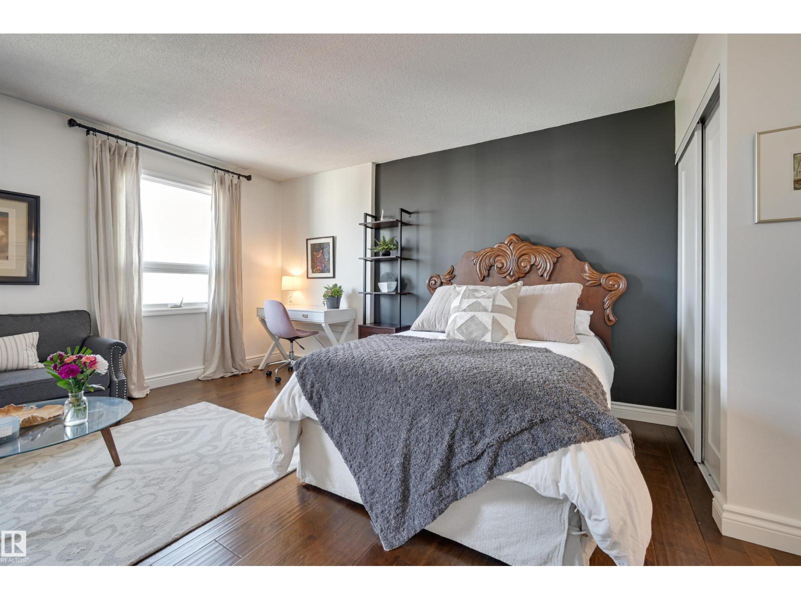 #1505 10140 120 ST NW - 8