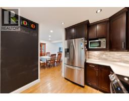 2 8745 Government Street, Burnaby, BC V3N4G9 Photo 11