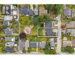 3840 Prospect Road, North Vancouver, BC V7N3L4 Photo 36