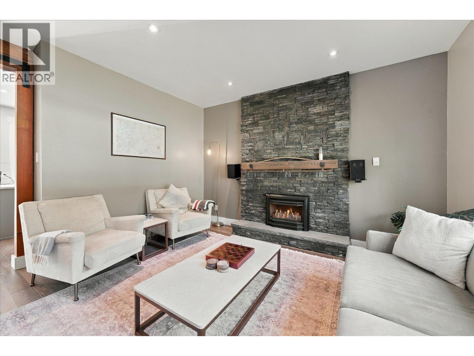 38590 WESTWAY AVENUE, Squamish