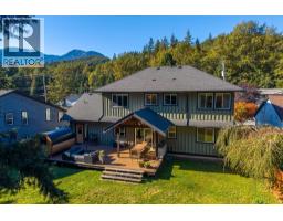 38590 Westway Avenue, Squamish, BC V8B0W4 Photo 35