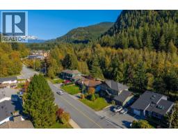 38590 Westway Avenue, Squamish, BC V8B0W4 Photo 36