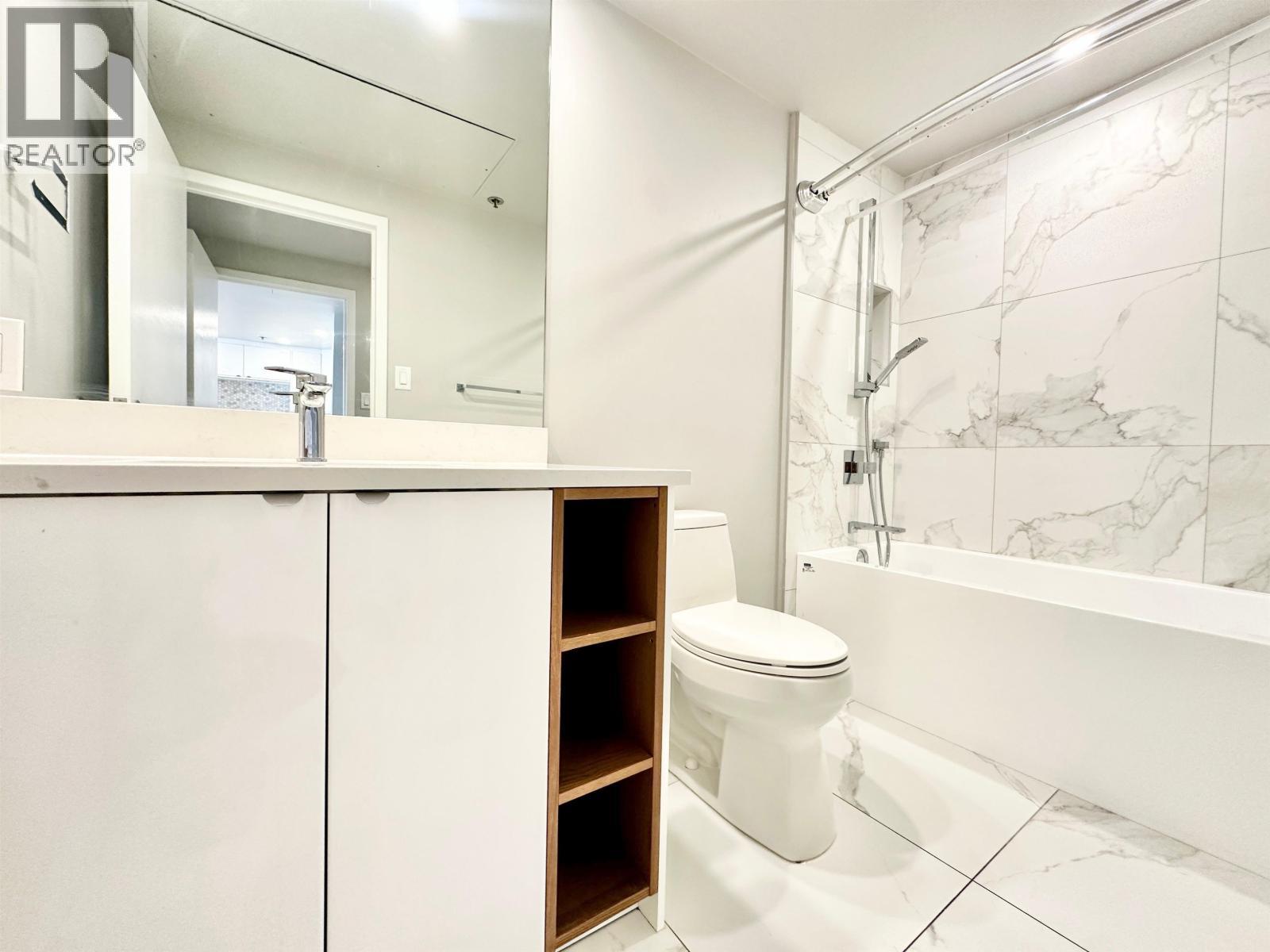 2008 808 NELSON STREET, Vancouver - Image 1