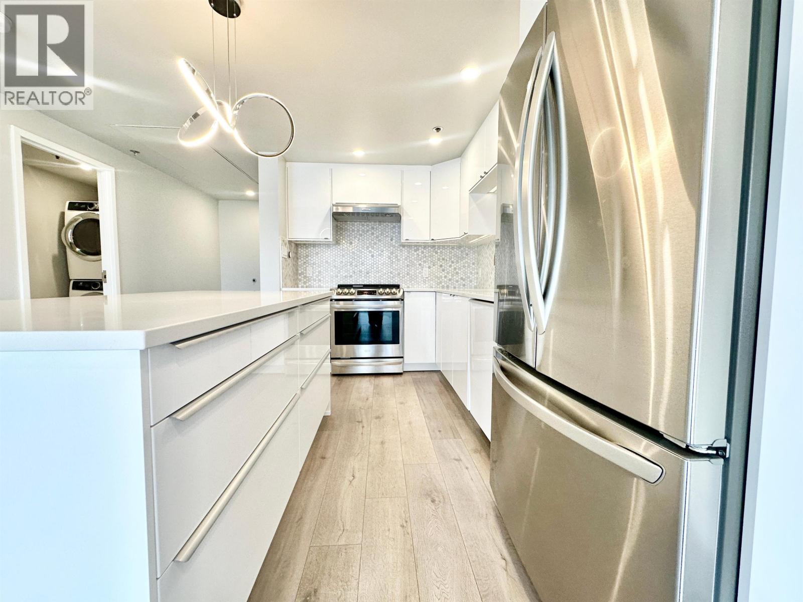 2008 808 NELSON STREET, Vancouver - Image 1
