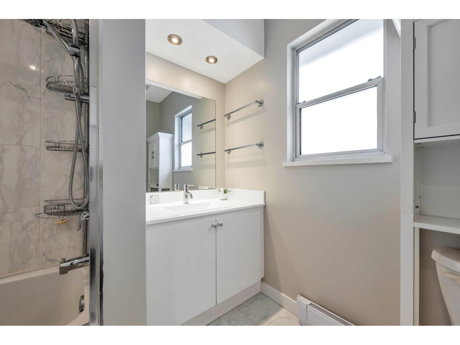 50 16016 82 AVENUE, Surrey