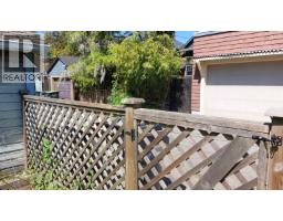 1951 Napier Street, Vancouver, BC V5L2N6 Photo 16