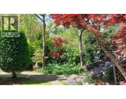 1951 Napier Street, Vancouver, BC V5L2N6 Photo 14