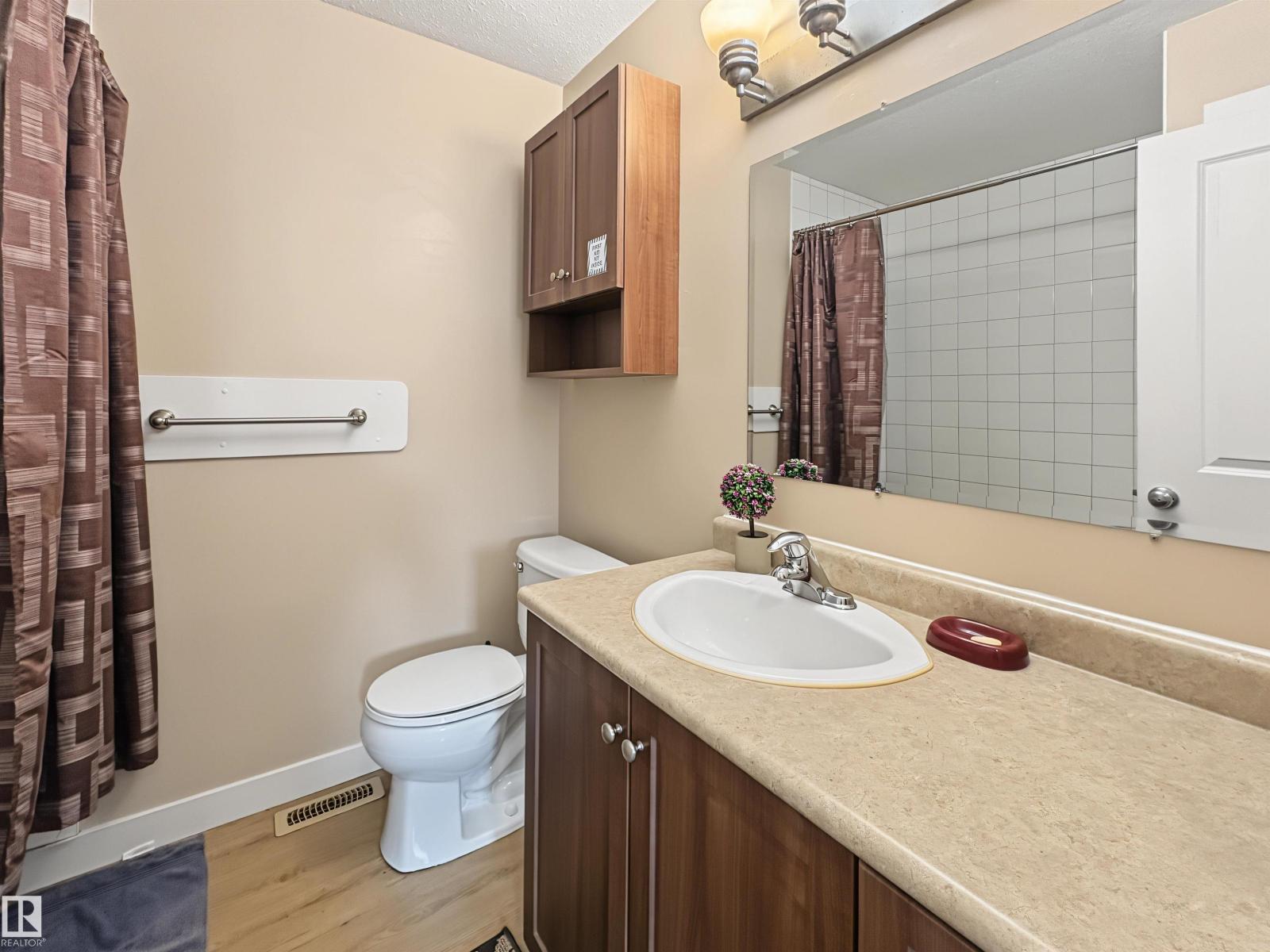 4816 54 ST - Image 11