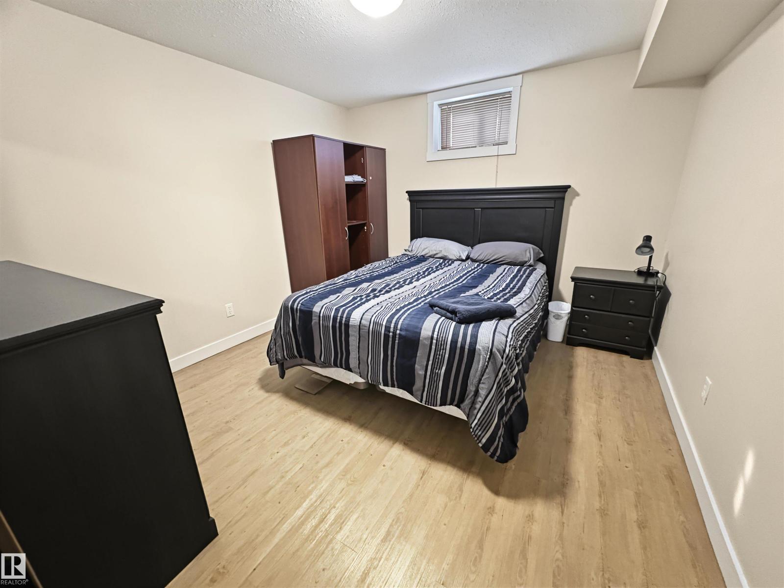 4816 54 ST - Image 22