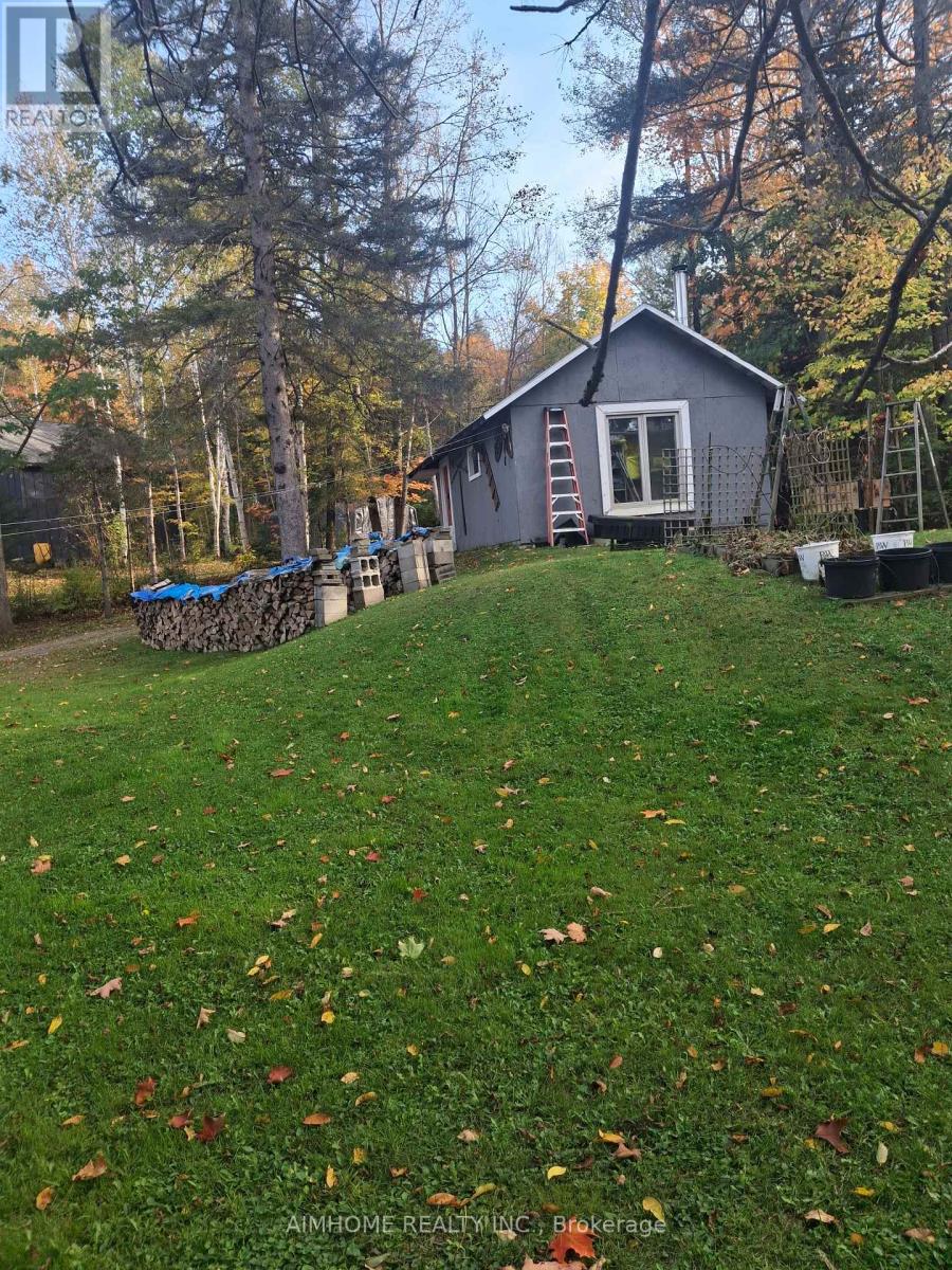 18 AHMIC LAKE ROAD - 21