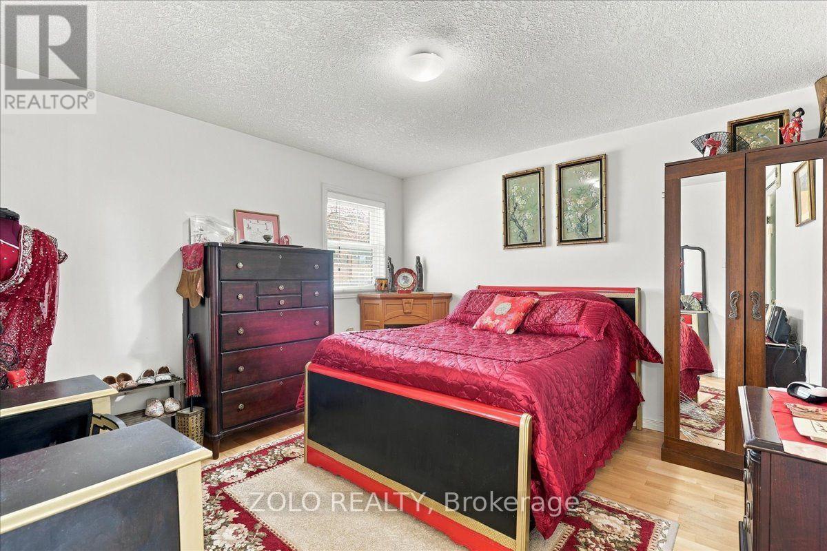 401 HIDDEN CREEK DRIVE - 27